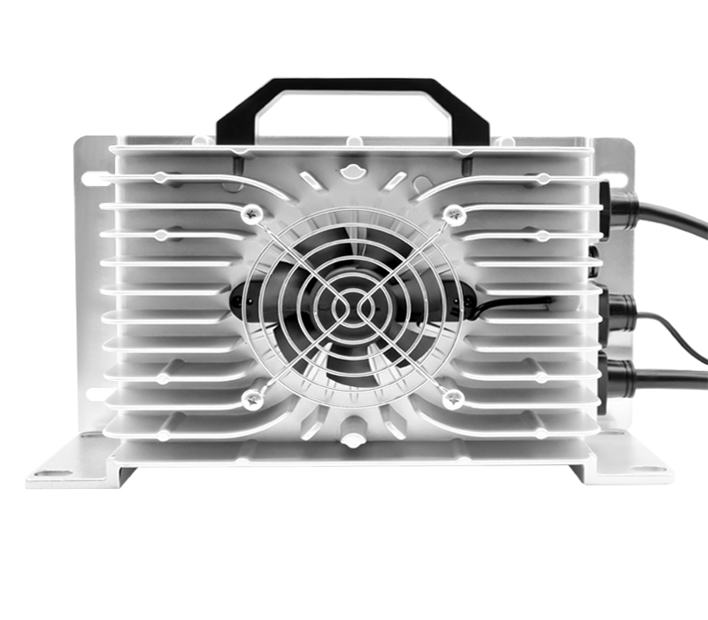 2000W IP67 Waterproof Battery Charger 12V–84V | Smart Industrial Charger_复制